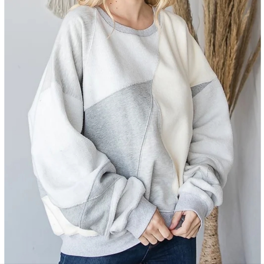 Oli & Hali Cream and Light Gray Colorblock Pullover Sweatshirt